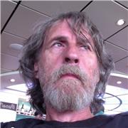 Violinista, docente presso il conservatorio di Adria con lunga esperienza nell’ambito della musica improvvisata (Jazz, blues, fusion, etnomusica) offre lezioni di violino multistilistico